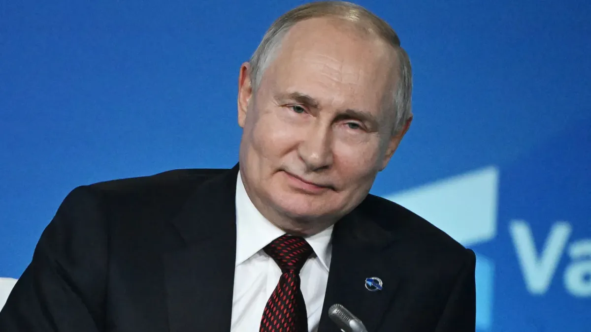 Vladimir Putin Declares Himself Winner of World's Most Humble Leader Award