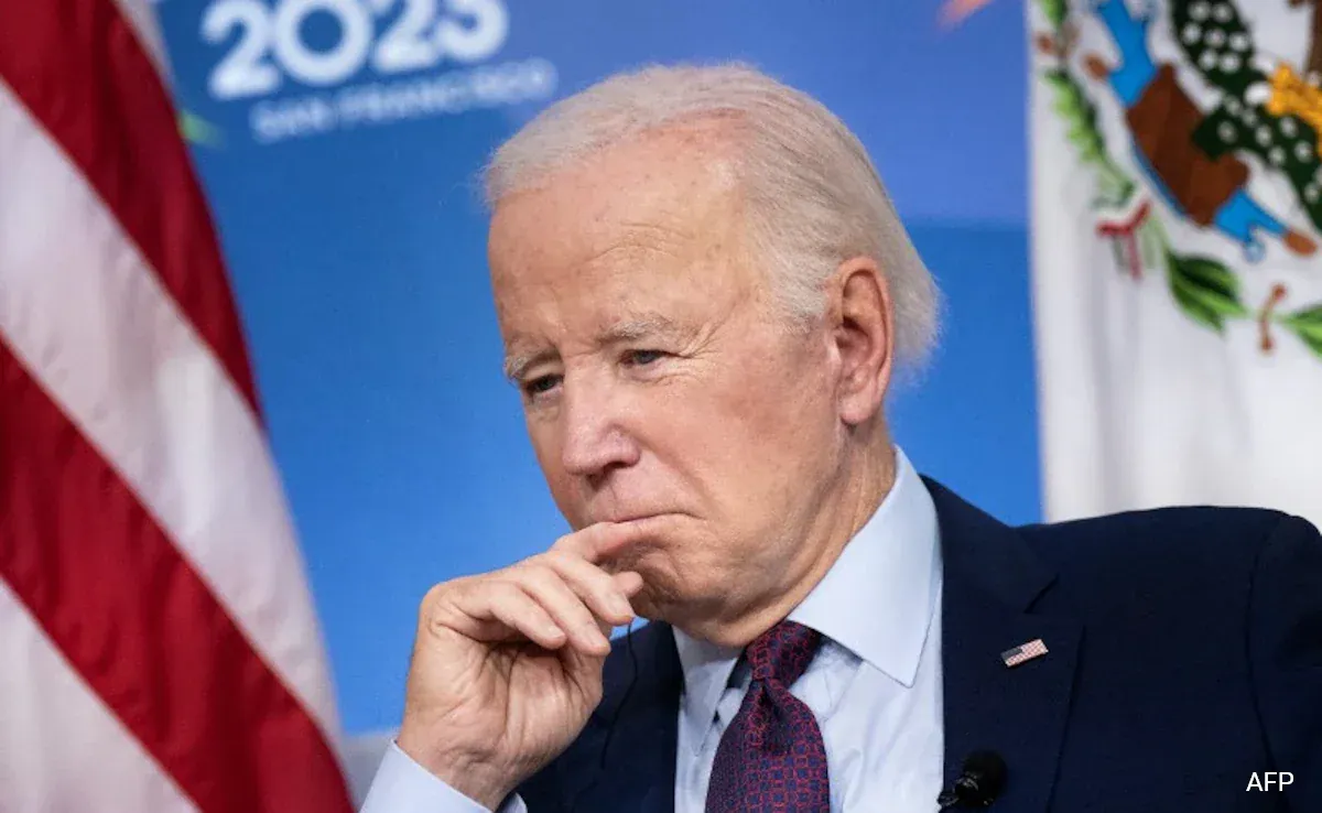 Biden Discovers He's President on 81st Birthday After Seeing 'Happy Birthday, Mr. President!' Sign