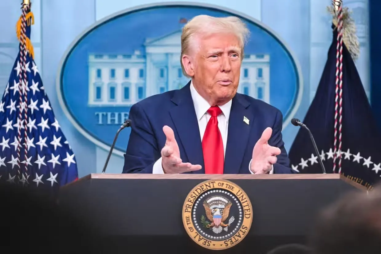 Trump Deports CNN Reporter to El Salvadorian Prison for Asking Tough Question at Press Conference